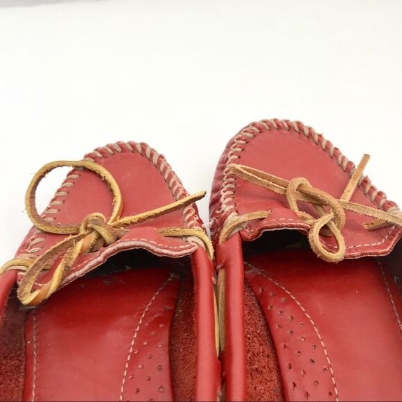 Minnetonka Red  Leather Moccasins/loafers Size 5 - Picture 15 of 16